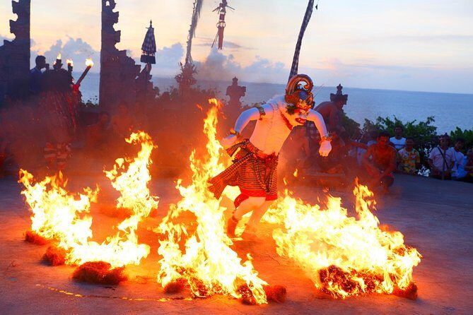 Uluwatu Temple And Fire Dance Tour - Padang Padang Beach: The Steep Descent and Coconut-Selling Charm