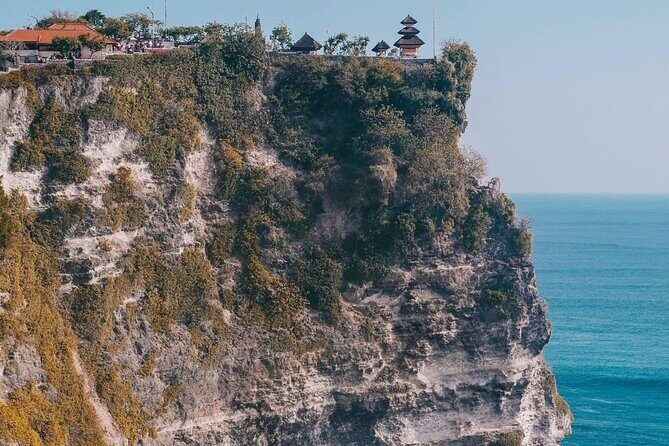Uluwatu Temple Scenic Beaches and Fire Kecak Dance Tour - Uluwatu Temple: sea views, ceremonies, and monkey management