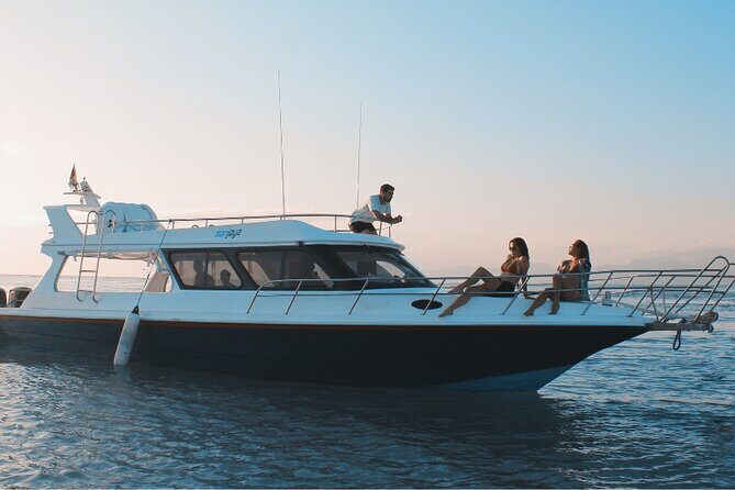 VIP Private Boat to Nusa Penida: Snorkeling with Mantas + Land Tour Adventure - Crystal Bay: a calmer break on the west coast